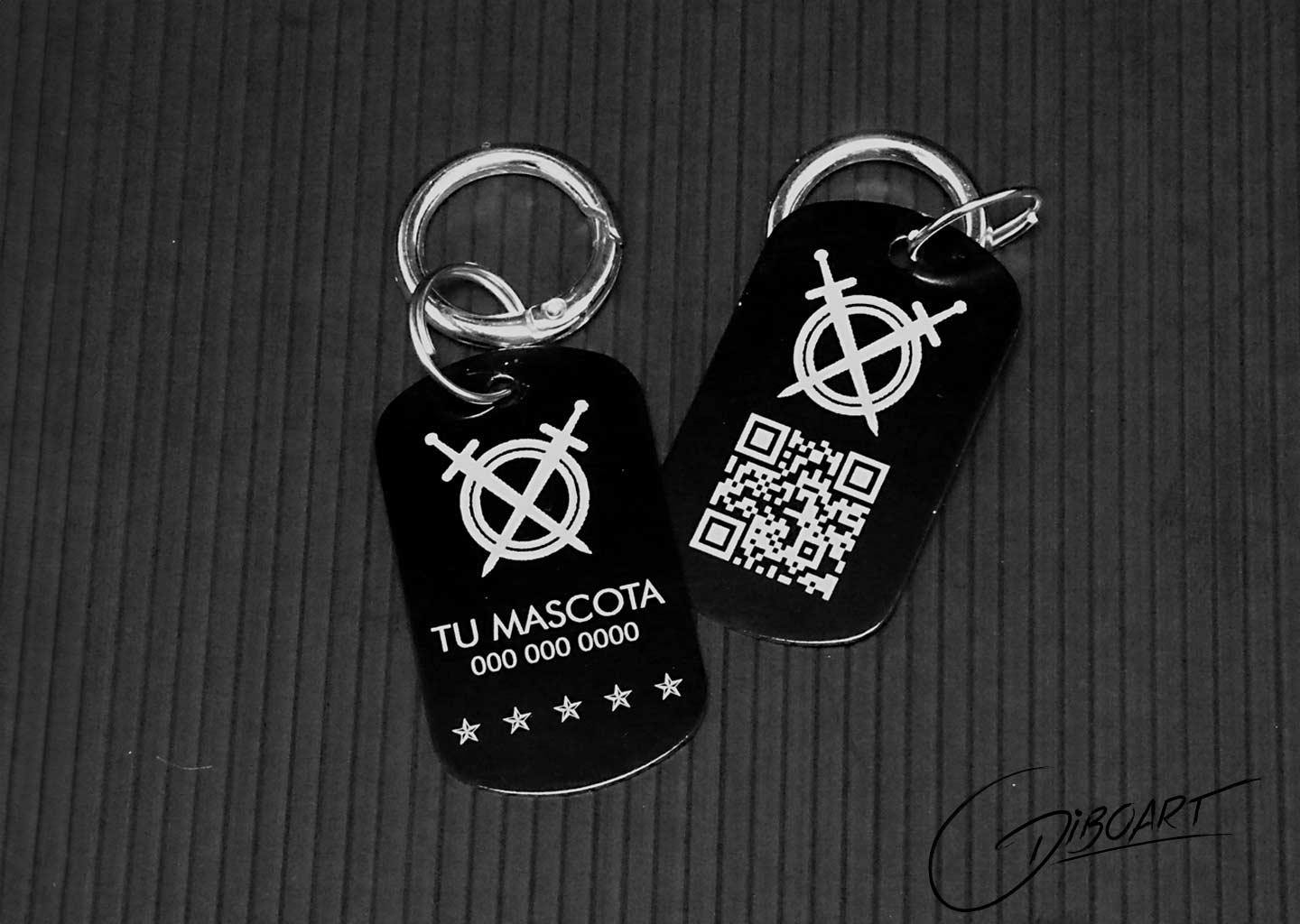 placa para mascotas en acero con QR Pereira